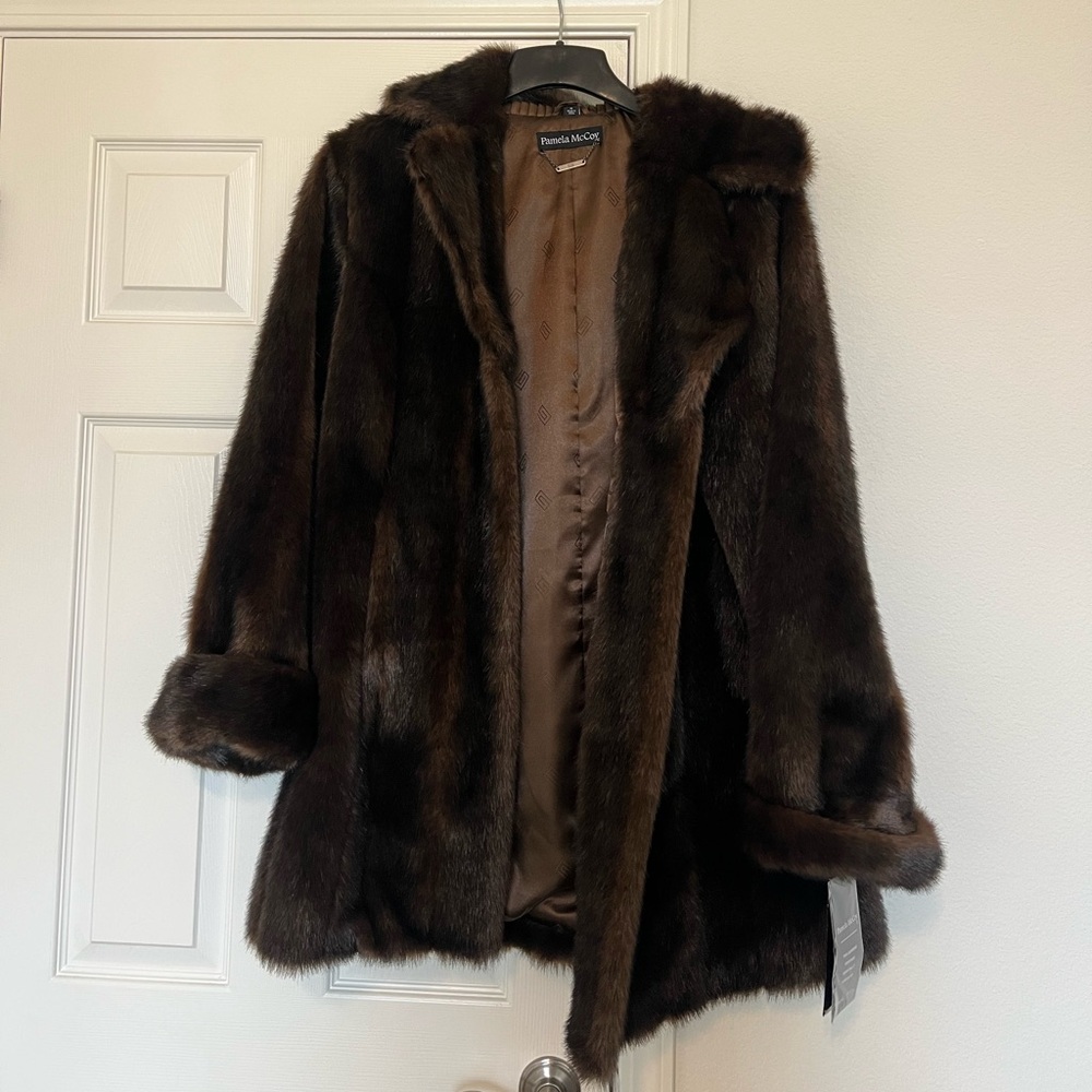 NWT Pamela McCoy faux fur coat